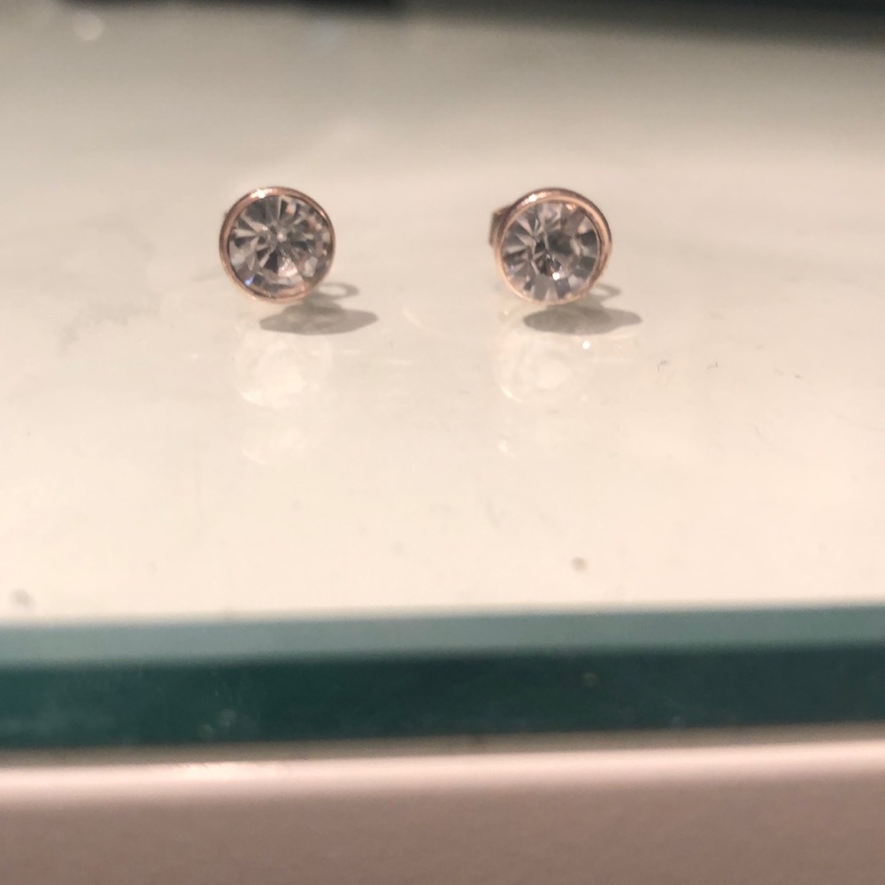 rhinestone stud earrings
